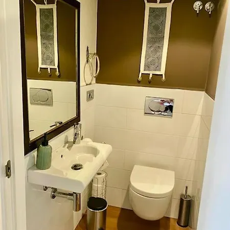 Holiday home Unique 4-floor With Sea, Mountain & Castle Views *