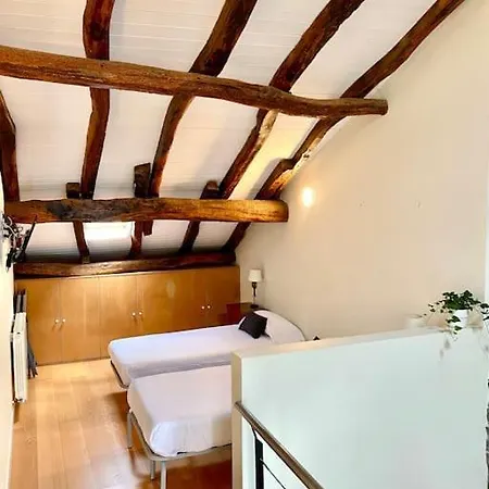 Unique 4-floor With Sea, Mountain & Castle Views Holiday home