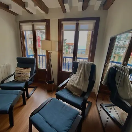 Holiday home Unique 4-floor With Sea, Mountain & Castle Views