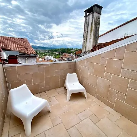 Unique 4-floor With Sea, Mountain & Castle Views 別荘